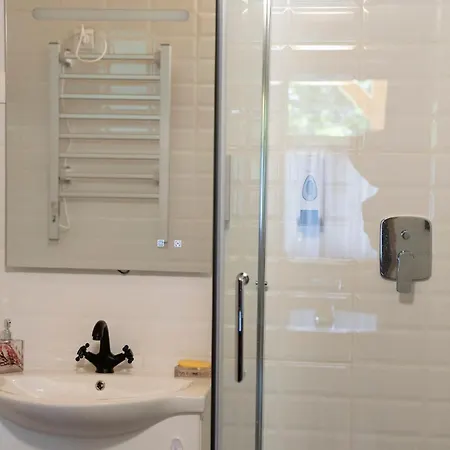 Geszthouse-tulipános *