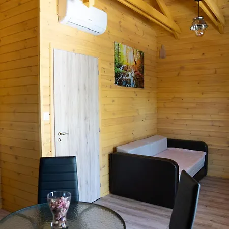 Geszthouse-tulipános *