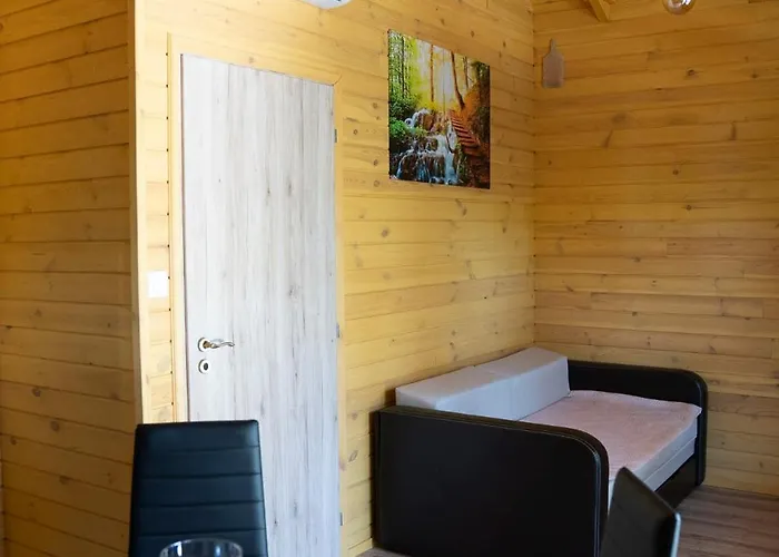 Geszthouse-tulipanos Vendeghaz *